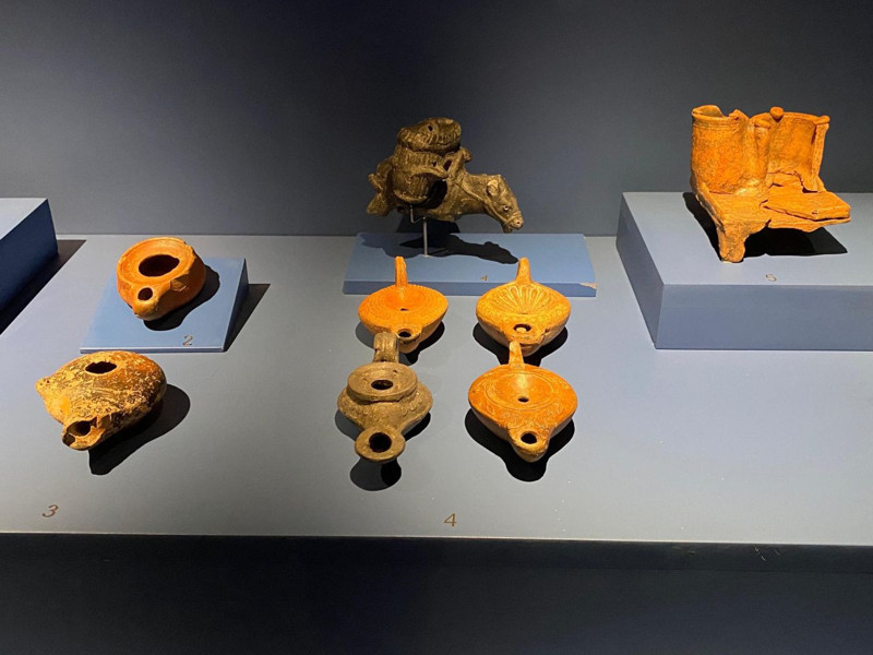 Manisa’da heyecan verici keşif! 1800 yıllık eser ilk kez görücüye çıktı - Resim: 1