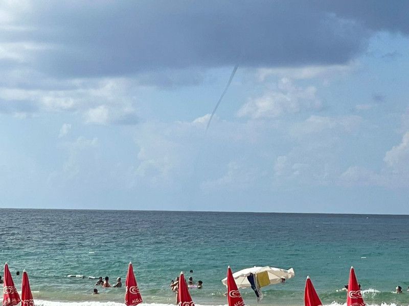 Antalya açıklarında hortum oluştu! Tatilciler o anları denizden izledi - Resim: 3