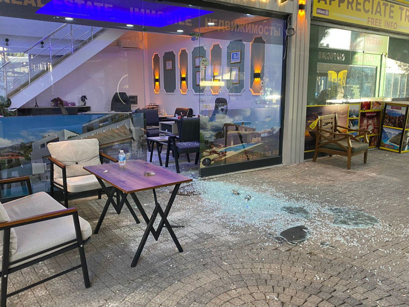 Emlakçıda silahlı çatışma! Ölü ve yaralılar var - Resim: 4