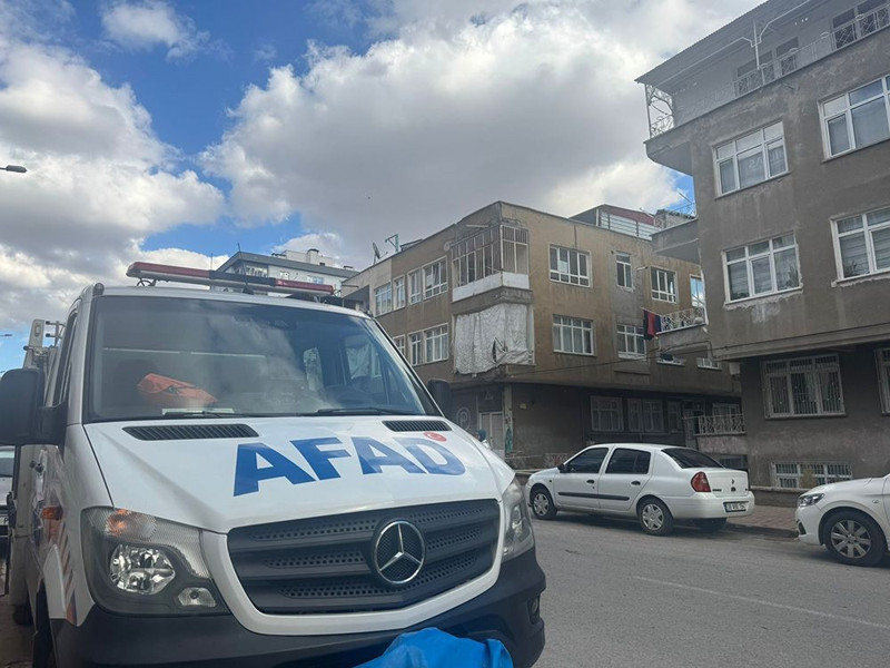 Faciaya ramak kala! O bina boşaltıldı - Resim: 3