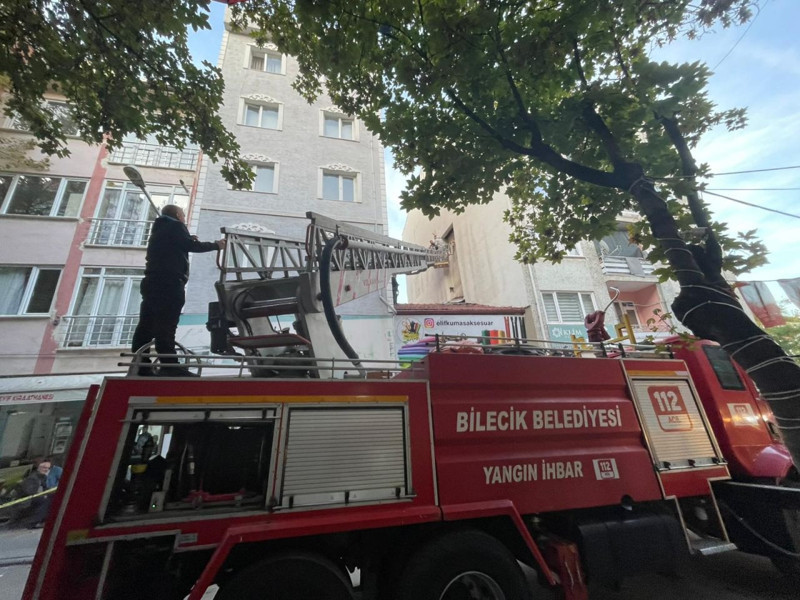 Polisten kaçmaya çalışıyordu! Başına öyle bir şey geldi ki... Ekipler saatlerce uğraştı - Resim: 2