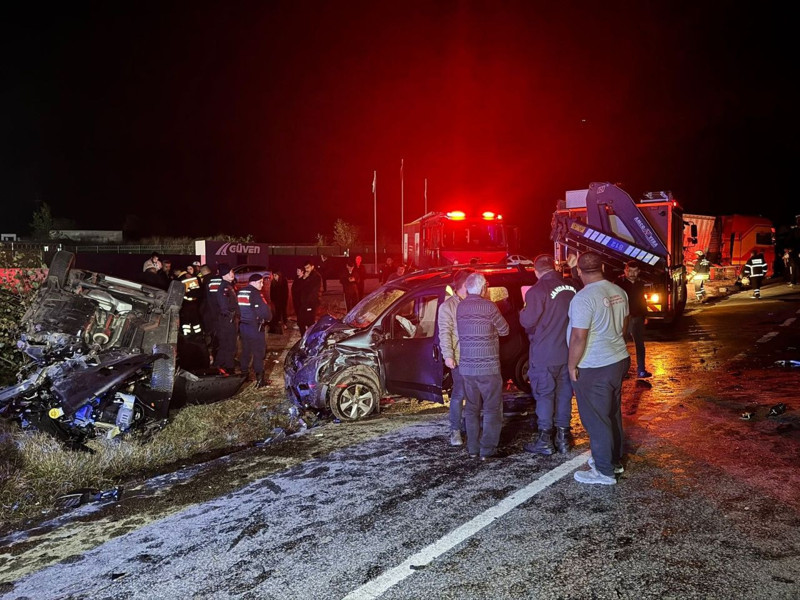 Facia gibi kaza: Ölü ve yaralılar var - Resim: 3