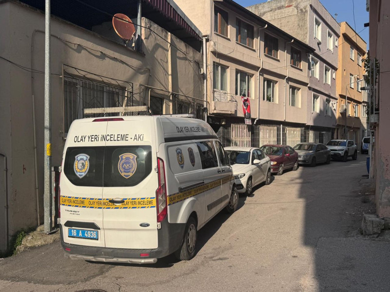 Bursa'da sevgili vahşeti! 20 yaşındaki Arzu, 75 bıçak darbesiyle katledildi - Resim: 1