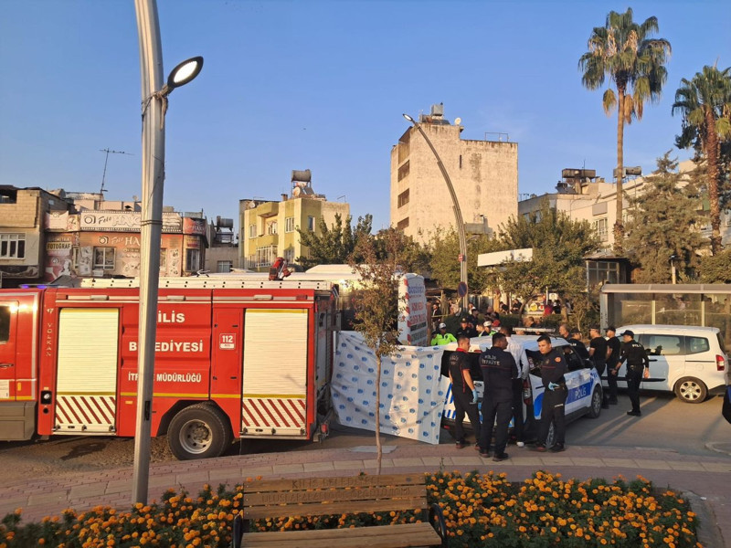 Halk otobüsünün çarptığı yaya hayatını kaybetti - Resim: 1