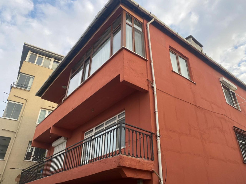 Beykoz'da panikleten görüntü! İki binanın duvarları ve zemini çatladı: Aileler tahliye edildi - Resim: 4