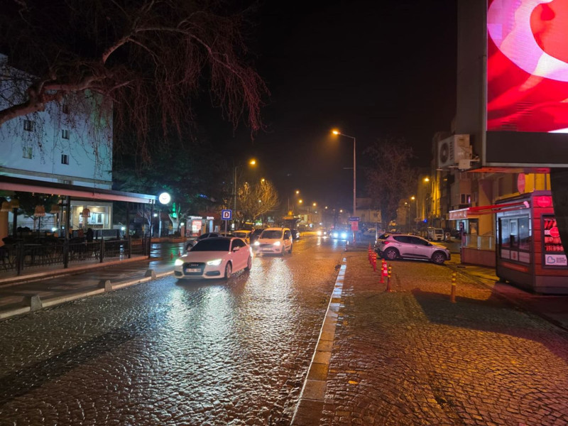 Balıkesir depremle sarsılıyor! Naci Görür'den çarpıcı yorum - Resim: 3