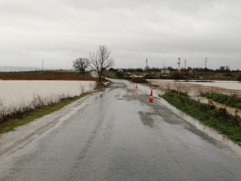Edirne sular altında! Meriç ve Tunca nehirleri taştı: Tarihi köprüler kapatıldı - Resim: 2