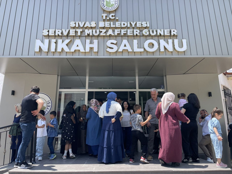 Nikah salonları doldu taştı! Kadınlardan o soruna pratik çözüm: Aylar öncesinden rezervasyon yaptılar - Resim: 4