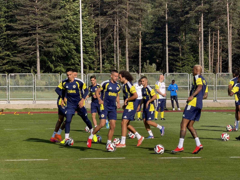 Fenerbahçe'de sürpriz 2 ayrılık! Taraftar 1'i ile zor vedalaşacak - Resim: 5