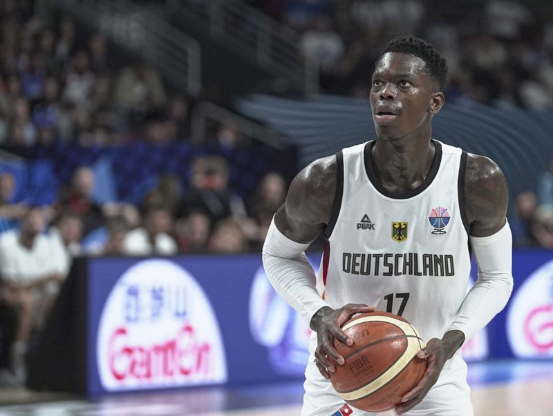 Tepkiler çığ gibi! Yunan basketbolcu Giannis Antetokounmpo’dan Türk bayrağı için çirkin sözler! - Resim: 3