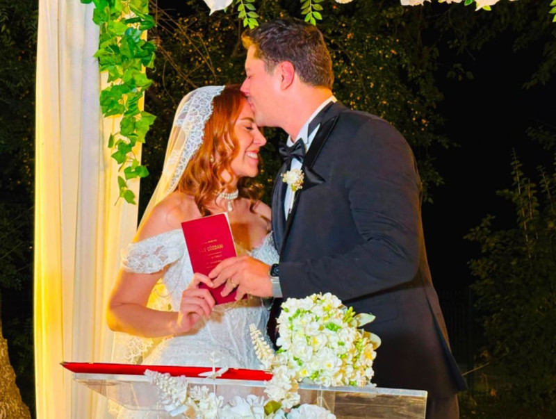 Ümit Besen’in ağır ceza hâkimi kızı Ezgi Besen evlendi! İşte nikah töreninden ilk kareler - Resim: 3
