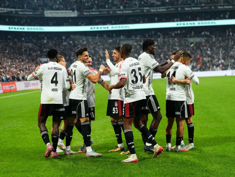 Beşiktaş’ta 8 milyon euroluk karar! Sergen Yalçın yıldız futbolcuyu gözden çıkardı! “Kendine kulüp bul” - Resim: 3