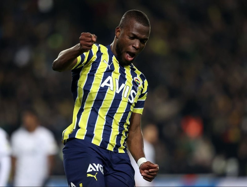 Teklif ortaya çıktı! Fenerbahçe'den Enner Valencia'ya: 'Gitme,kal' - Resim: 14