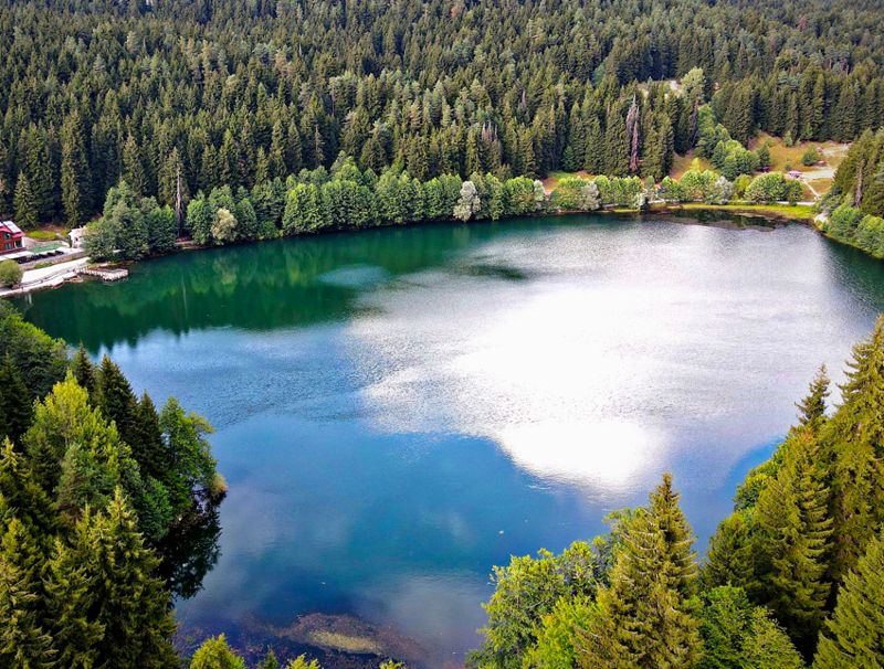 Artvin Şavşat Karagöl-Sahara Milli Parkı doğal güzellikleriyle hafta sonunda ziyaretçilerin akınına uğradı - Resim: 5