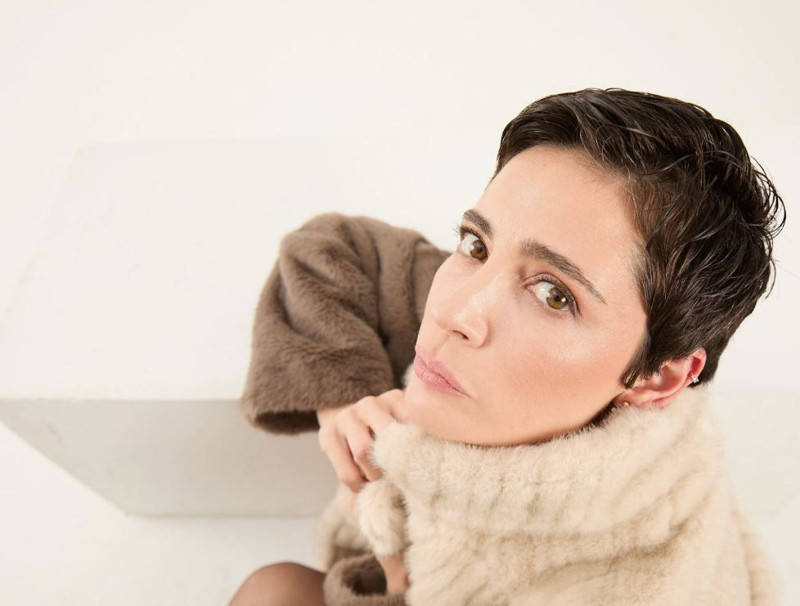 Ünlü oyuncu Esra Şengünalp'ten radikal imaj değişikliği! A.B.İ. dizisi için saçlarını kısacık kestirdi, işte son hali - Resim: 3