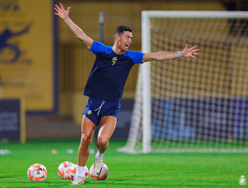 Bir devir sona eriyor… Cristiano Ronaldo kararını verdi! Futbolu bırakacağı zamanı kulübüne açıkladı! - Resim: 1