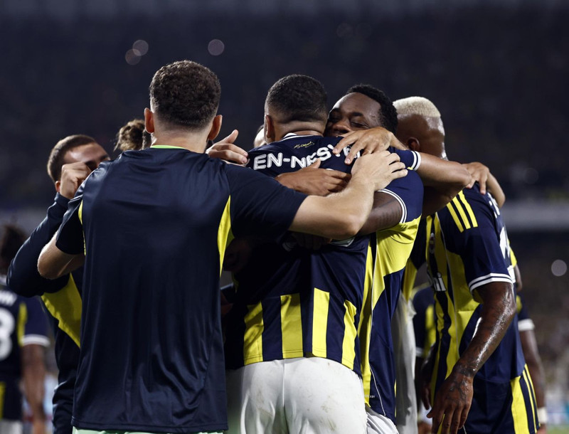 Fenerbahçe’ye Kerem Aktürkoğlu şoku! Benfica teknik direktörü Lage’den transferi sarsacak açıklama! - Resim: 1