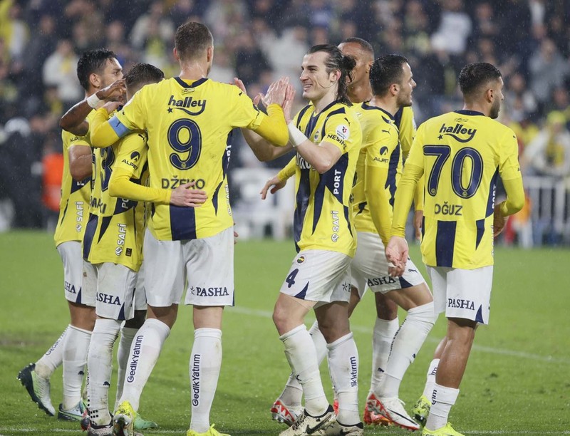 15 milyon euroluk yıldız kararını verdi! Menajerine de söyledi! Fenerbahçe taraftarı çıldıracak! - Resim: 2