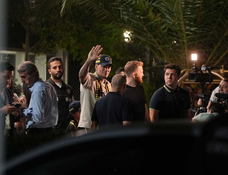 Fenerbahçe’nin yeni kalecisi Ederson İstanbul’a geldi! Transferin maliyeti resmen açıklandı - Resim: 2