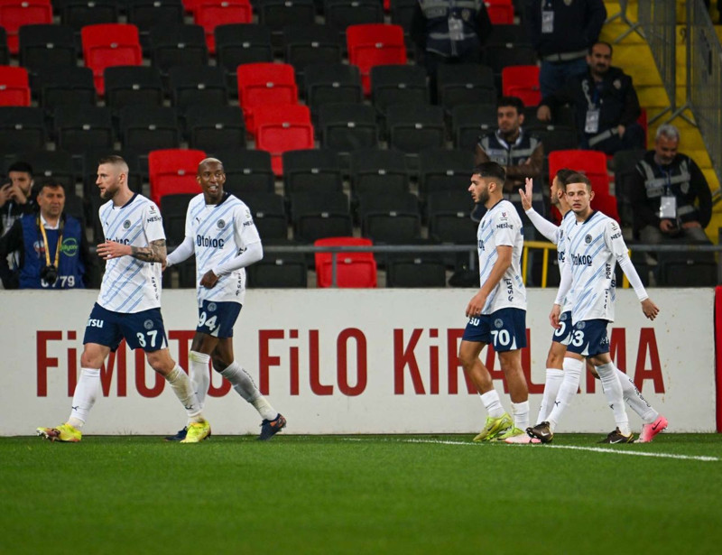 Fenerbahçe, Fred’in yeni partnerini buldu! Transfer için ilk adım atıldı! 27 milyon euroluk yıldızın menajeriyle görüşüldü! - Resim: 2
