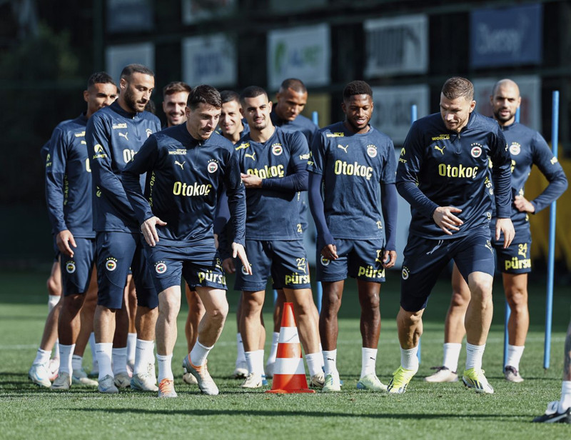 Fenerbahçe’den yıldız futbolcuya rest! Ali Koç ayrılık için tek şart koştu: “7 milyon euro bonservis getir, ayrıl” - Resim: 1