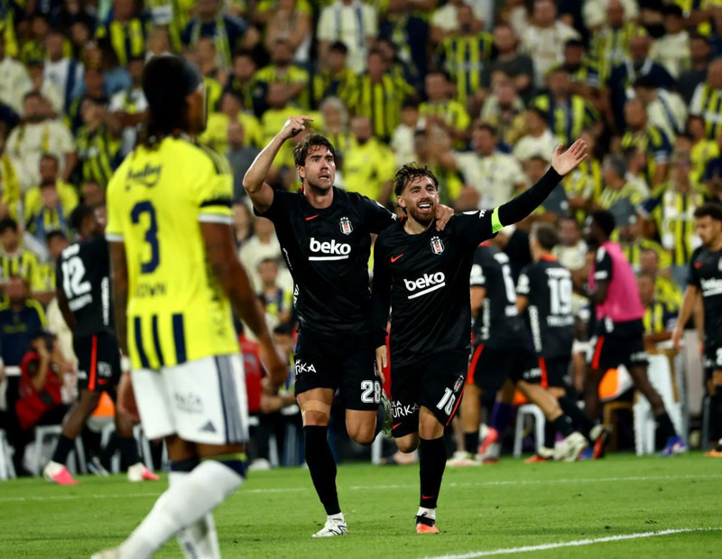 Avrupa Basını Fenerbahçe-Beşiktaş derbisini konuşuyor: Skriniar ve Vlahovic gündemde - Resim: 5
