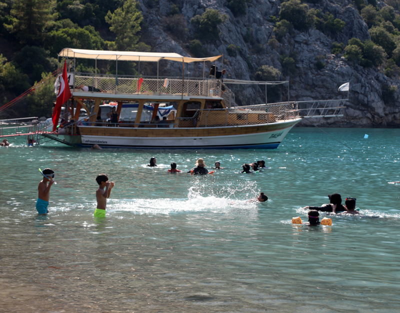 Antalya’da Akvaryum Koyu berrak suyu ve James Bond Adası’na benzerliğiyle dikkat çekiyor - Resim: 10