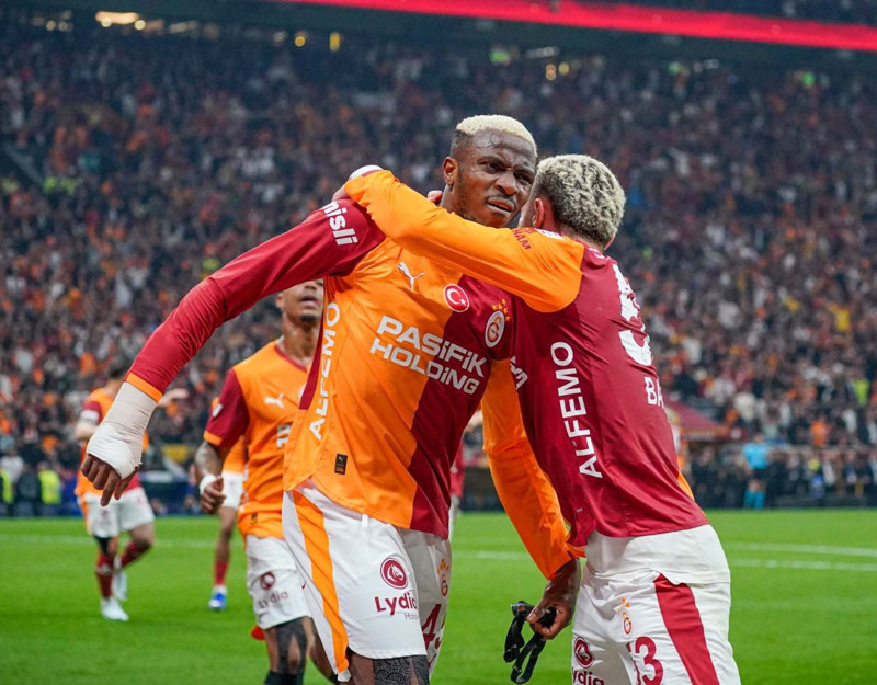 Osimhen için Galatasaray’a 100 milyon euroluk teklif! İstenen bonservis bedeli dudak uçuklattı - Resim: 5