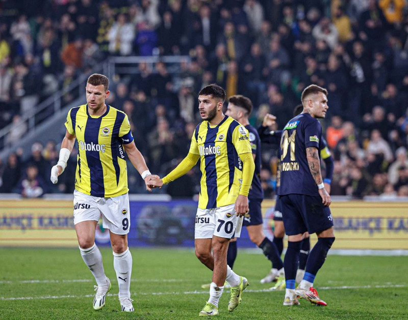 Duyanlar inanamıyor! İspanyollar yazdı! Fenerbahçe’den ayrılan Edin Dzeko’ya transfer piyangosu! - Resim: 4