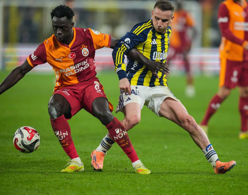 Avrupa Fenerbahçe- Galatasaray derbisini yazdı! İki yıldıza vurgu yaptılar! - Resim: 17
