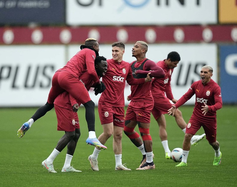 Galatasaray’dan 18 milyon euroluk karar! Okan Buruk, iki yıldızın üzerini çizdi! Sezon sonunda satılacaklar - Resim: 2