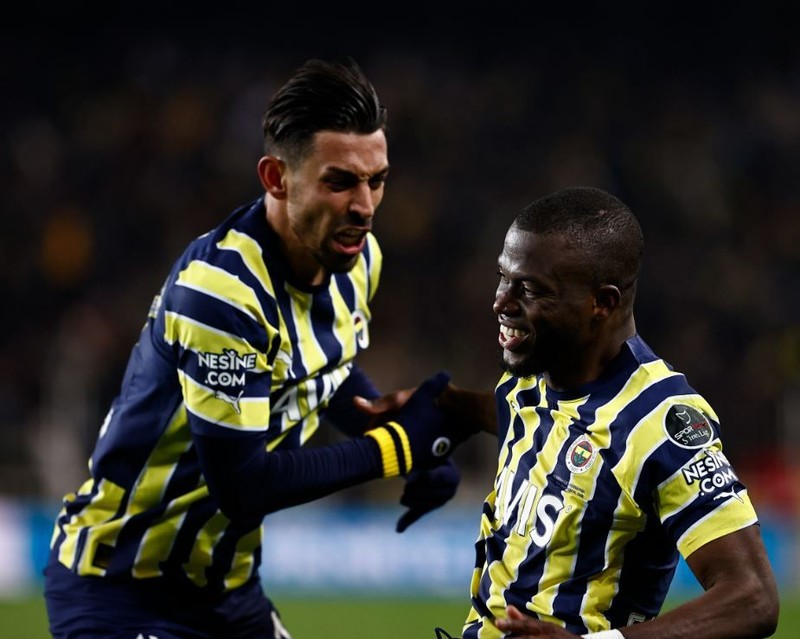 Teklif ortaya çıktı! Fenerbahçe'den Enner Valencia'ya: 'Gitme,kal' - Resim: 12