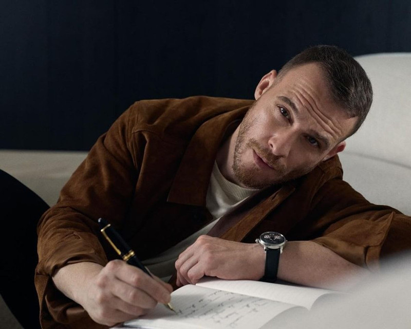 Kerem Bursin'in yeni projesi belli oldu! "Ateş Leventoğlu" karakteri yükleniyor - Resim: 4