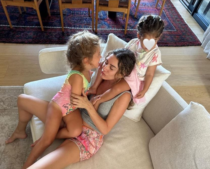 Sinem Kobal'dan eşi Kenan İmirzalıoğlu'na romantik kutlama! "İyi doğdun sevgilim" - Resim: 3