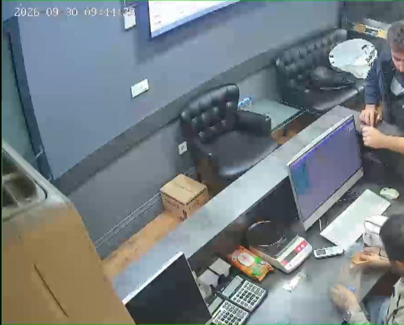 Üsküdar’da 15,5 milyonluk vurgun! 79 yaşındaki adamın serveti buhar oldu: Akılalmaz oyunu kameralar kaydetti - Resim: 6