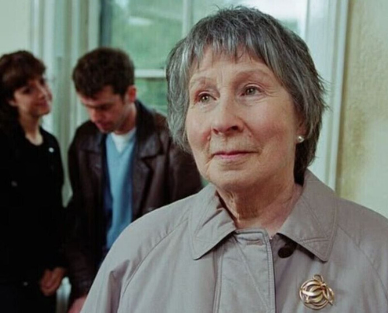 Efsanevi oyuncudan acı haber! 104 yaşında hayatını kaybetti - Resim: 2