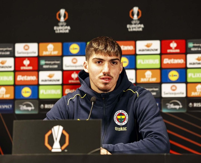Ali Koç’tan tarihe geçecek transfer kararı! Yıldız futbolcu için 40 milyon euro istiyor! Ferdi Kadıoğlu’nu bile gölgede bırakacak - Resim: 5