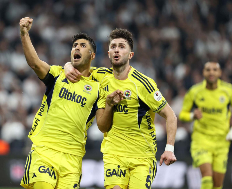 Fenerbahçe'de Tedesco'dan sürpriz tercihler! Galatasaray derbisinin muhtemel ilk 11'i belli oldu! Bir mevkide kararsızlık var - Resim: 8