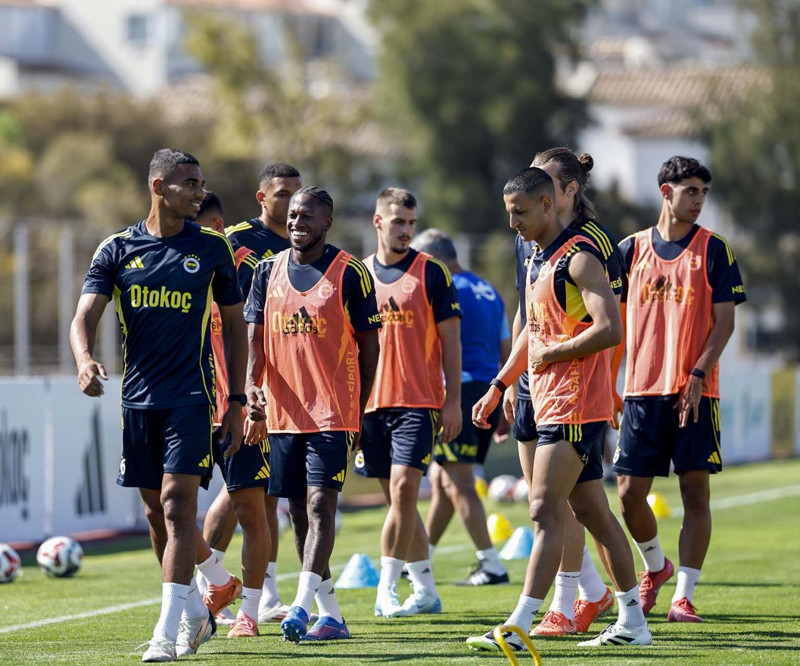 Fenerbahçe’den yılın transfer bombası! 42 milyon euroluk yıldız geri dönüyor! Taraftarlar çok mutlu olacak! - Resim: 8