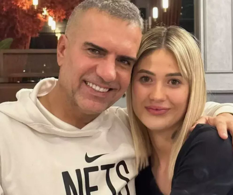 Berdan Mardini kendisinden 15 yaş küçük eşinden boşanıyor mu? Sosyal medya hamlesi kafaları karıştırdı - Resim: 6