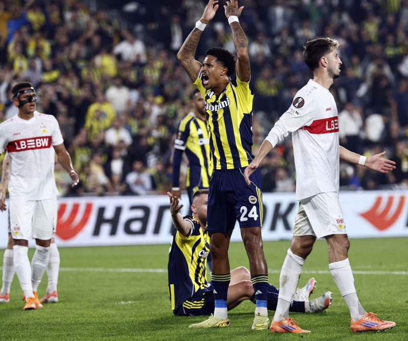 Fenerbahçe’de büyük temizlik başladı! 13 yabancının bileti kesildi! - Resim: 9