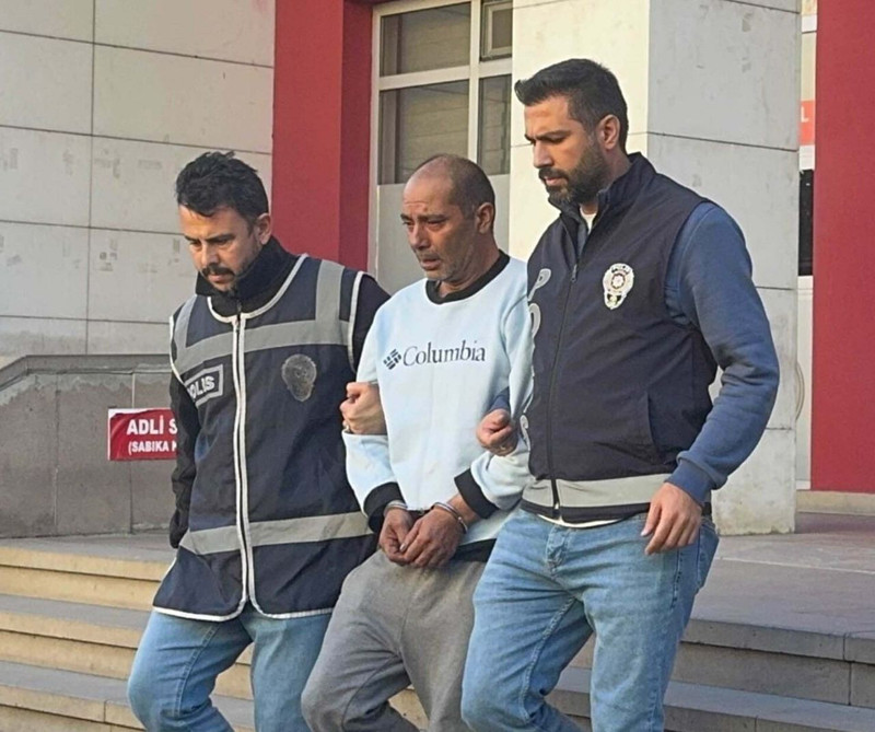 Manisa’da dehşet! 3 çocuk annesini boynundan vurdu - Resim: 4