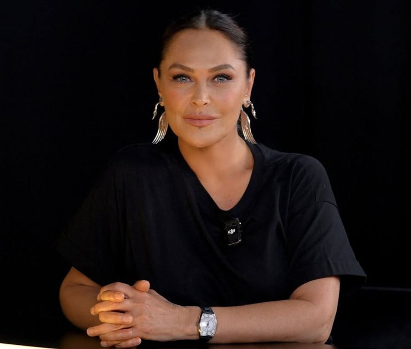 Hülya Avşar'dan radikal imaj değişikliği! Saçlarının son hali büyük beğeni topladı - Resim: 1