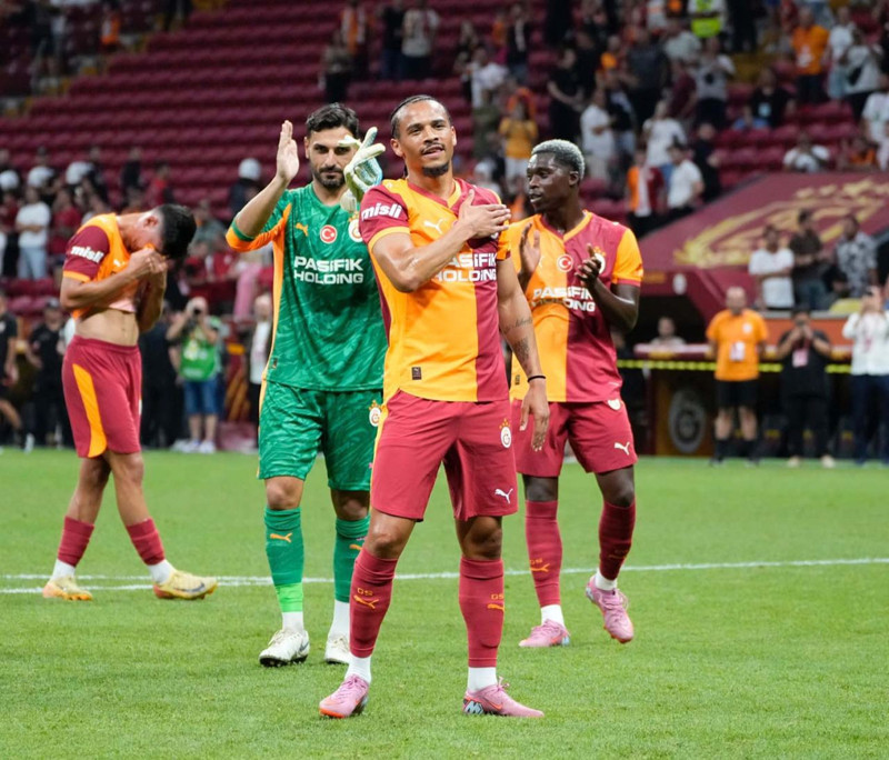 Galatasaray’da ayrılık çanları çalıyor! Yıldız futbolcudan yönetime şok talep: “Bonservisimi verin gideyim” - Resim: 9