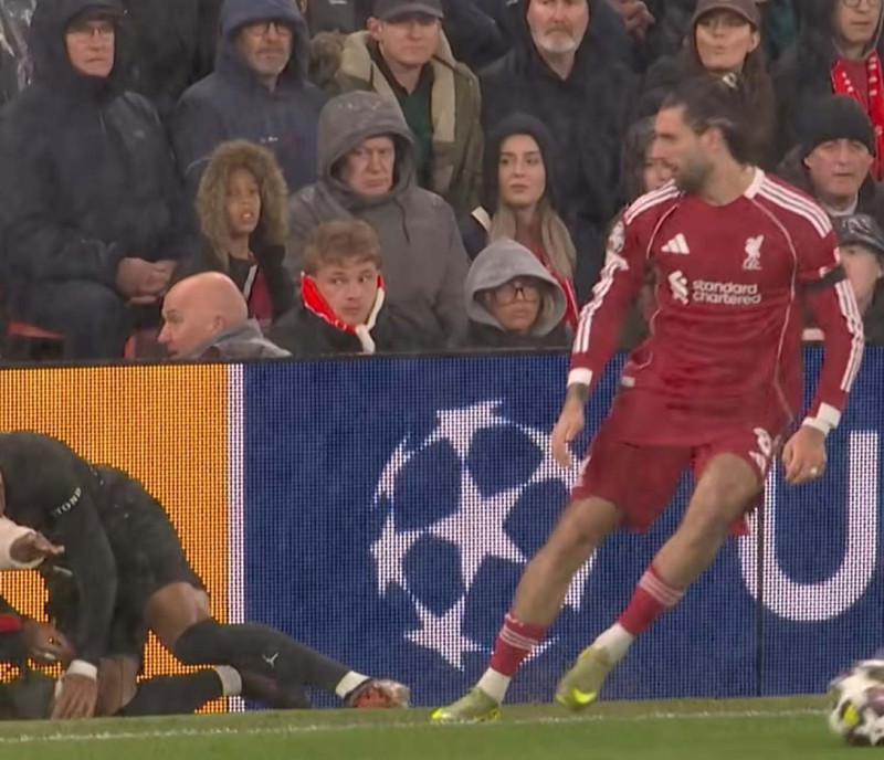 Anfield’de "sakatlık" laneti! Noa Lang’tan sonra bir yıldız daha sakatlandı! - Resim: 5