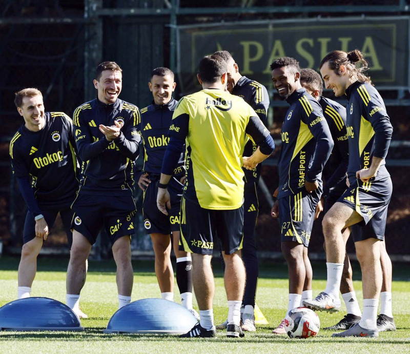 Fenerbahçe’den şok karar! Bileti kesildi! 30 milyon euroluk yıldız teklif gelirse gidecek! - Resim: 4