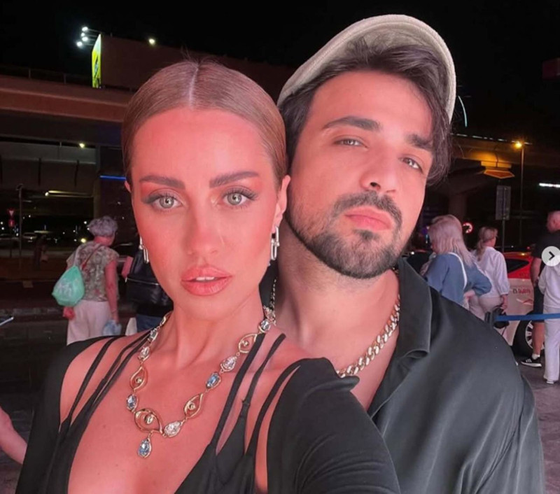 Ünlü şarkıcı ve komşuları arasında gerginlik! Suç duyurusunda bulundu - Resim: 1