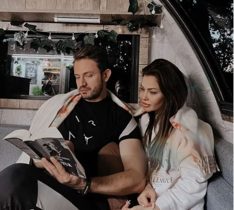 3 yıllık evlilikte mutsuz son! Şarkıcı Lara, İranlı eşi Mehdi Karimi'den boşanıyor - Resim: 4