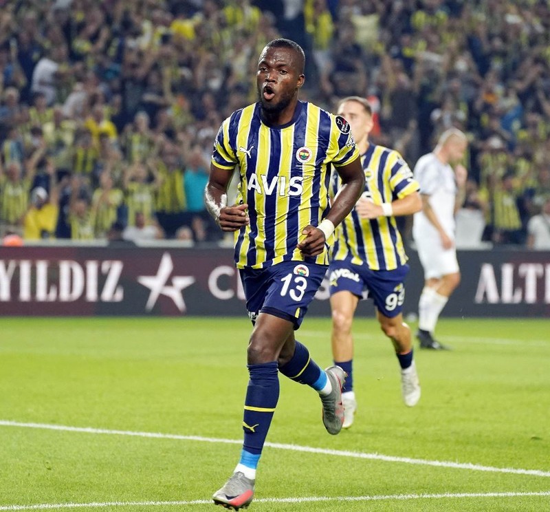 Teklif ortaya çıktı! Fenerbahçe'den Enner Valencia'ya: 'Gitme,kal' - Resim: 7