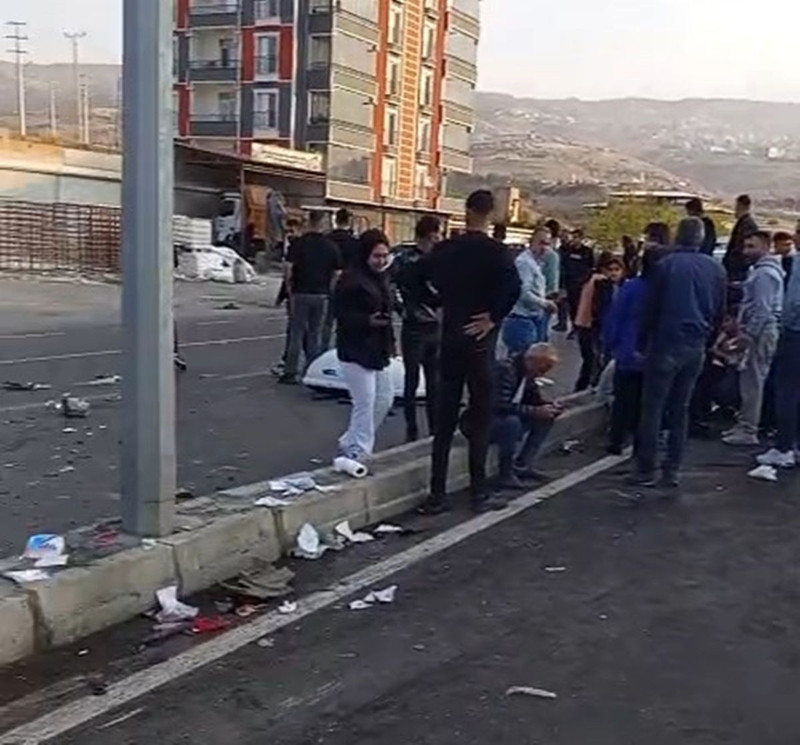 Feci kazada faciadan dönüldü! Çok sayıda çocuk yaralandı - Resim: 6